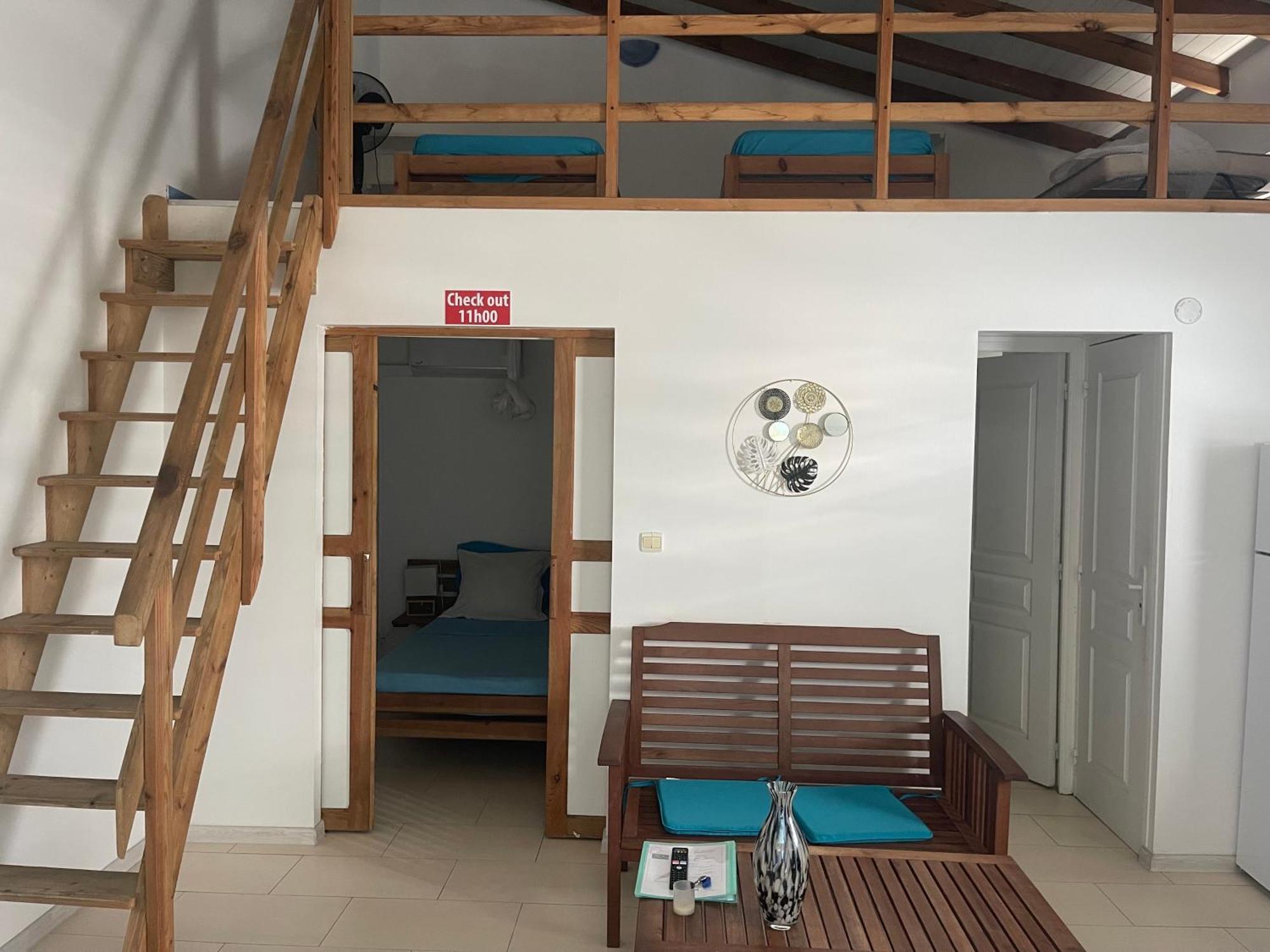 Bungalows Malueva 1 Chambre Et 1 Mezzanine A 5Min De La Plage De La Caravelle Sainte-Anne  Exteriér fotografie